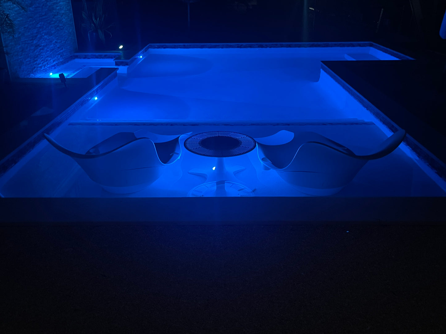 Panama Jack In-Pool Wave End Table