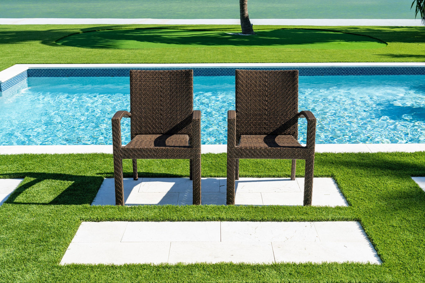 Atlantis Stackable Set of 2 Armchairs