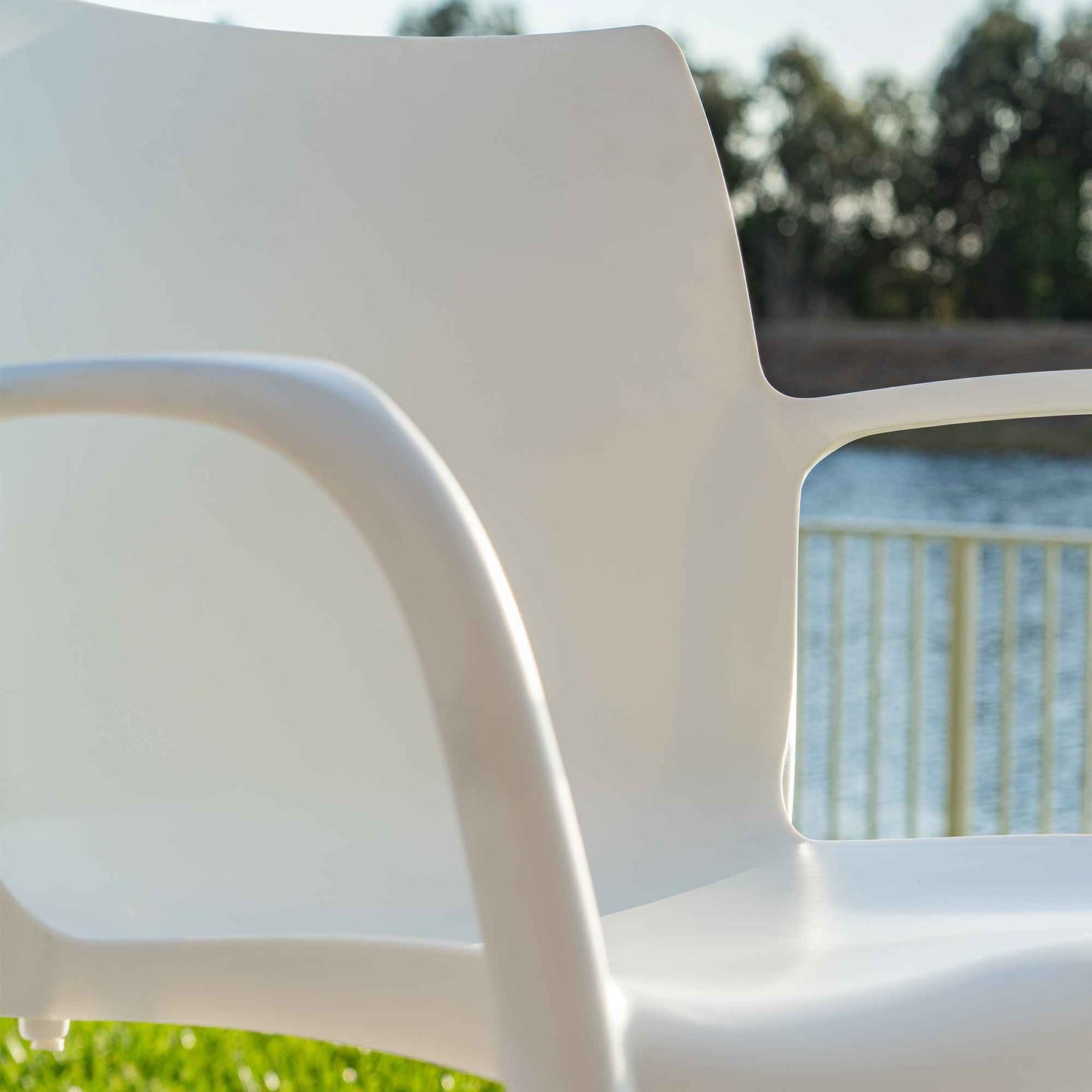 Pedro Set of 2 Stackable Armchair-White